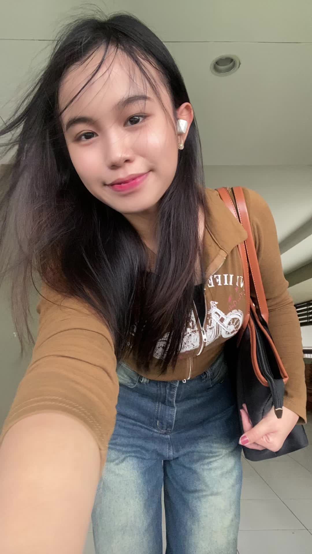 @elsylaurens_