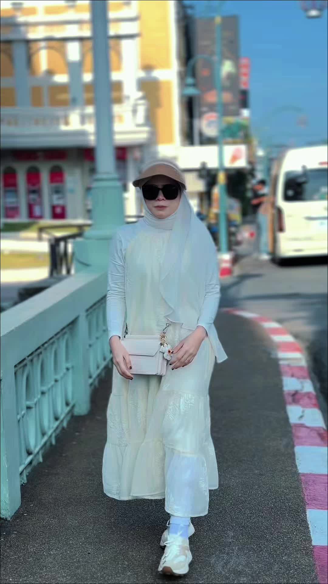 @Rosniati Mohd Nor