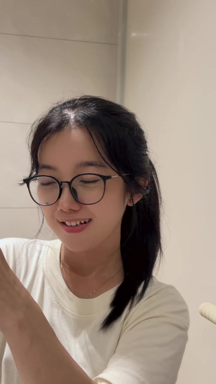 @sisi_syahira