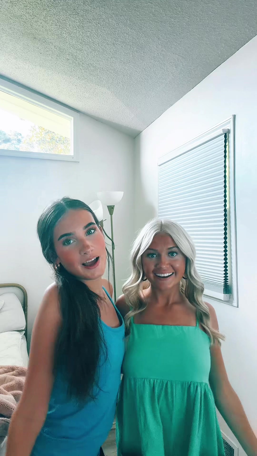 @𝚕𝚎𝚡