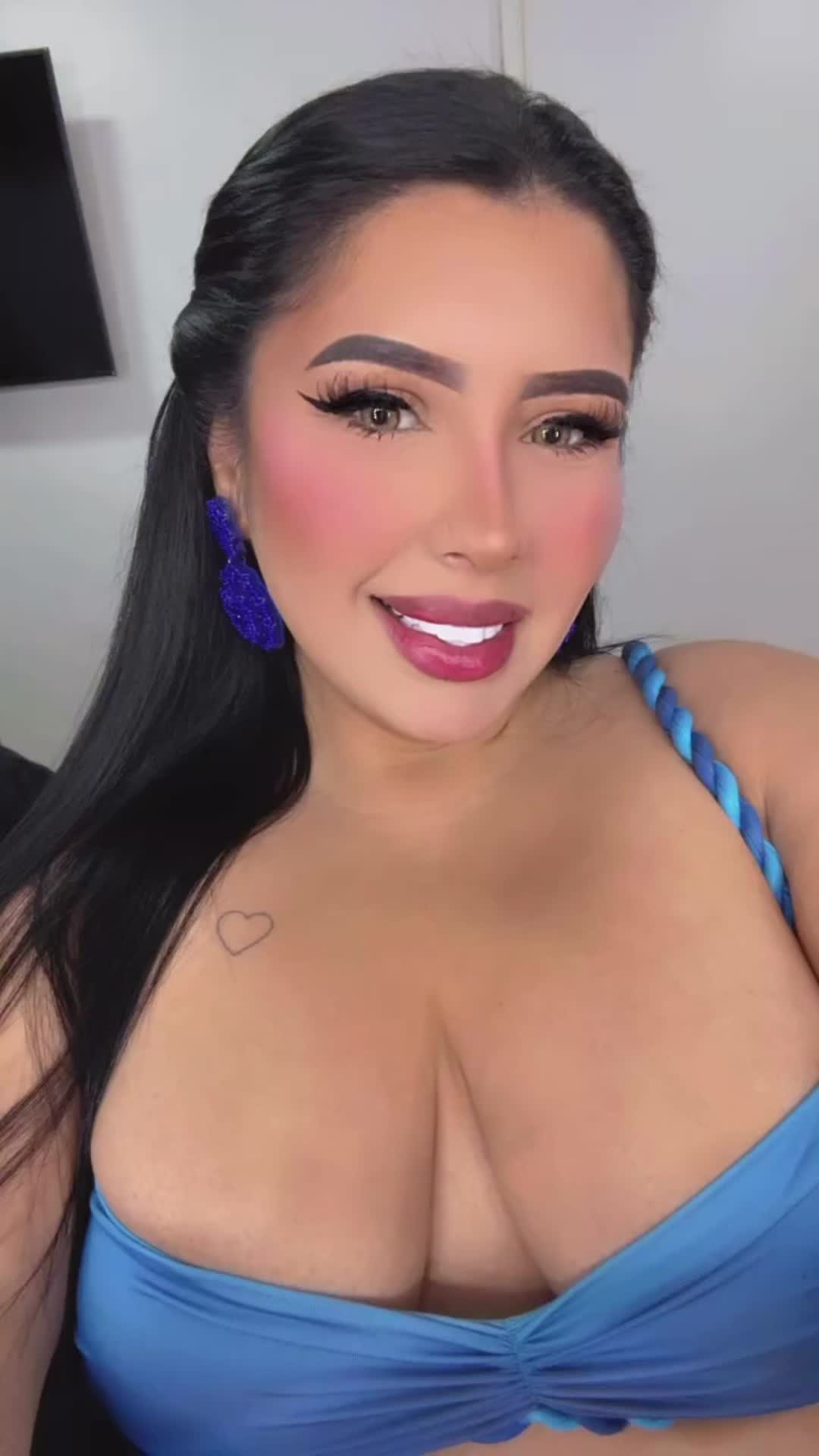 @Pourdesicions_nyc