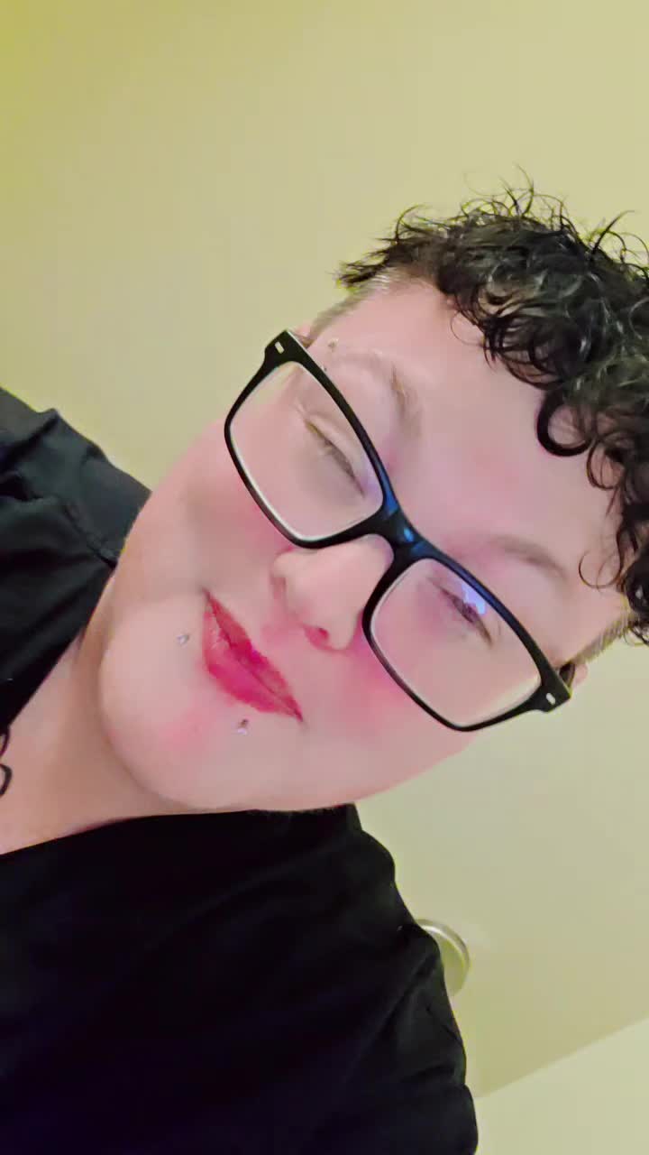 @KingSteph👑🤙🌈