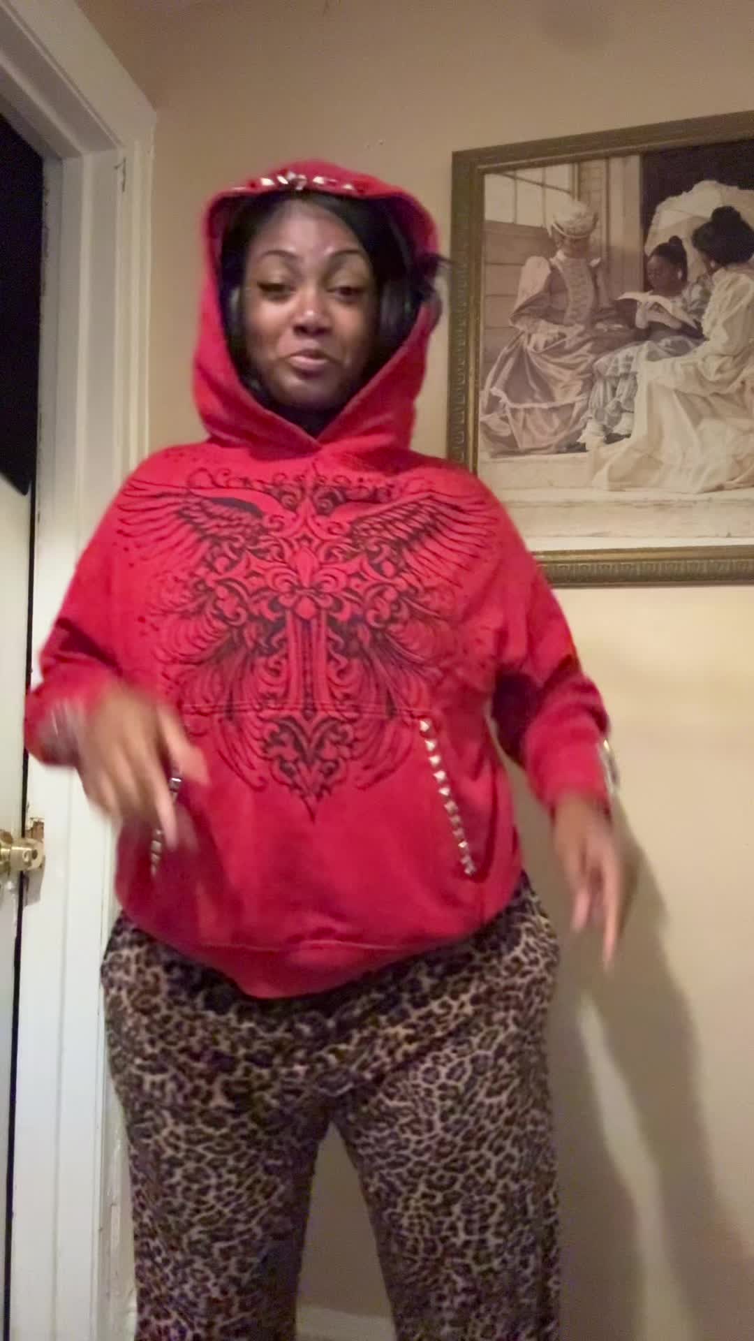 @TheyCallMeYae✨🪽🫧