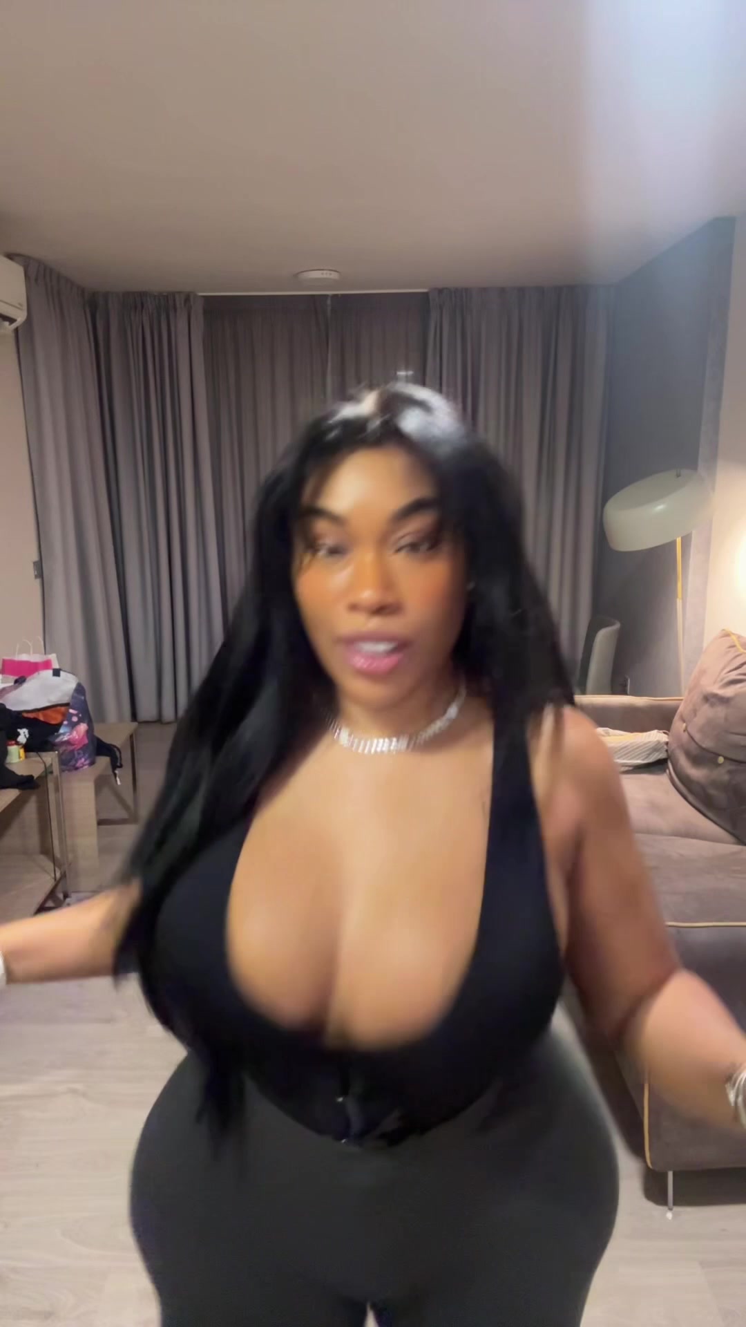 @AshleyBeaThick