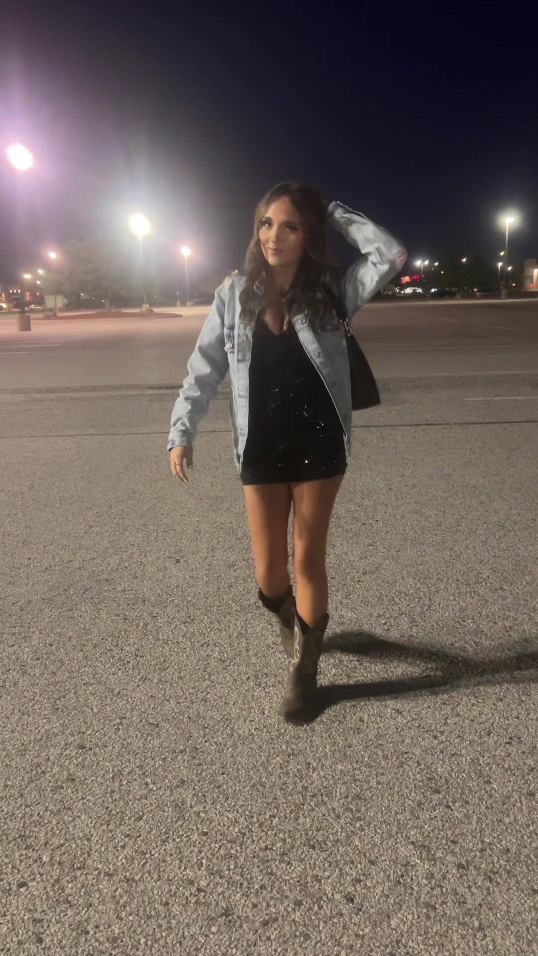 @g