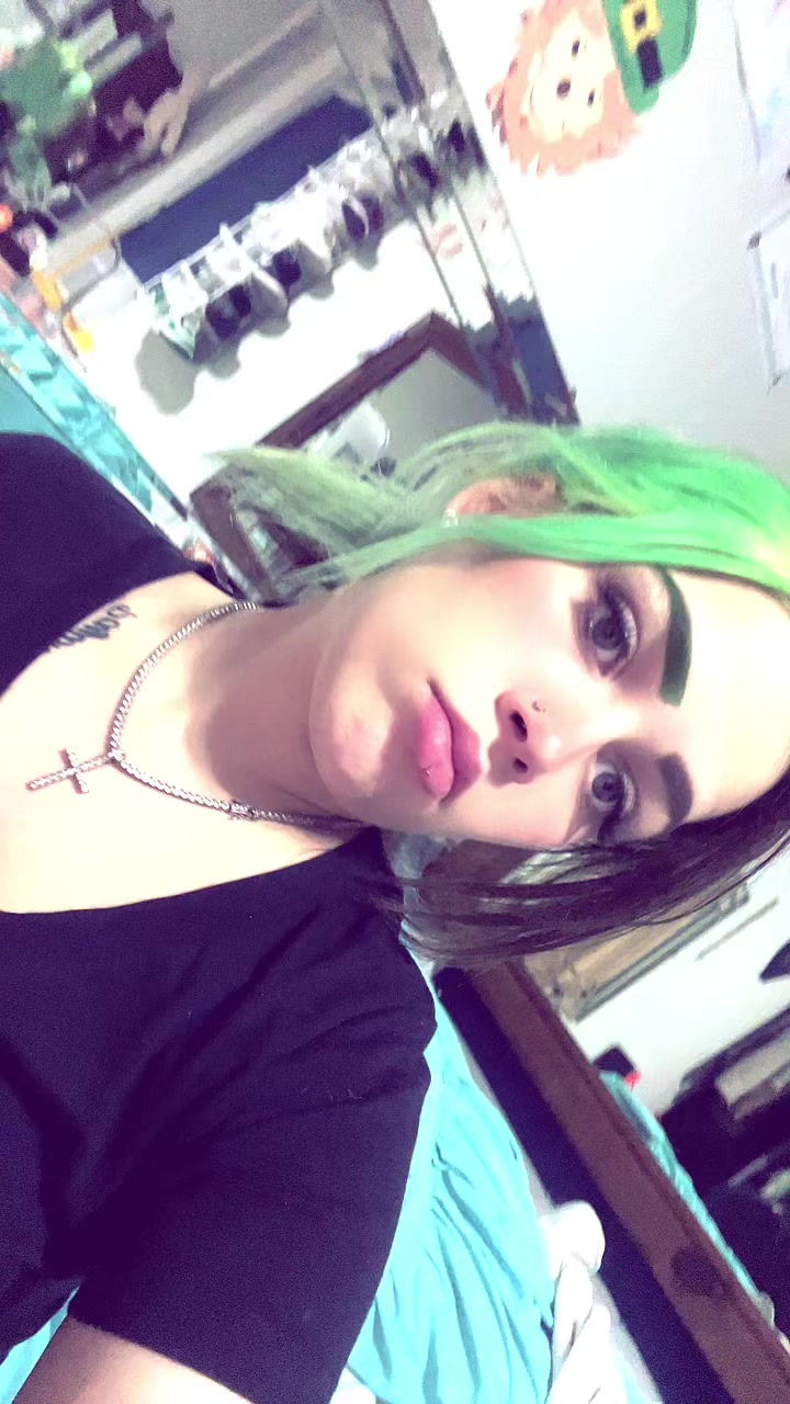 @victoriahyde_23