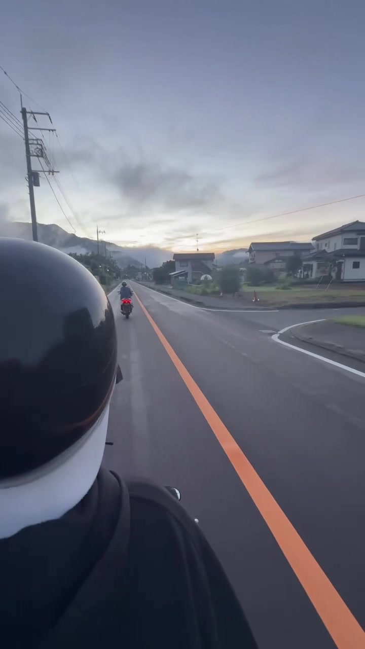 @👀