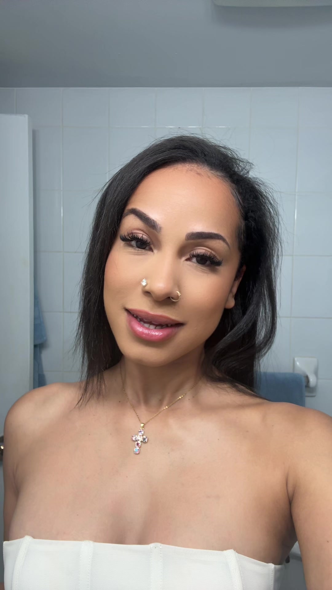 @ELLENIA MIONI