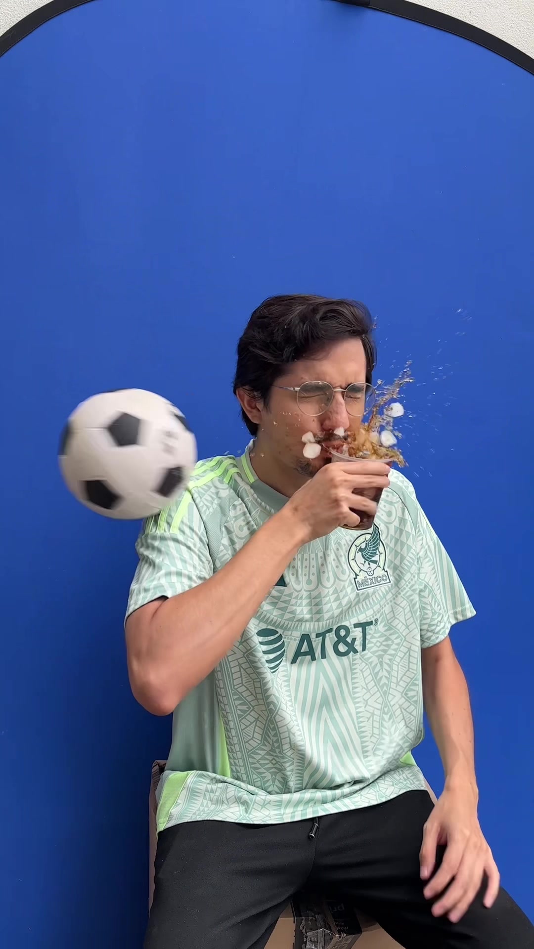 @Emiliano Lim&oacute;n