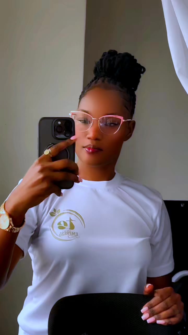 @Soniah_Empress👑