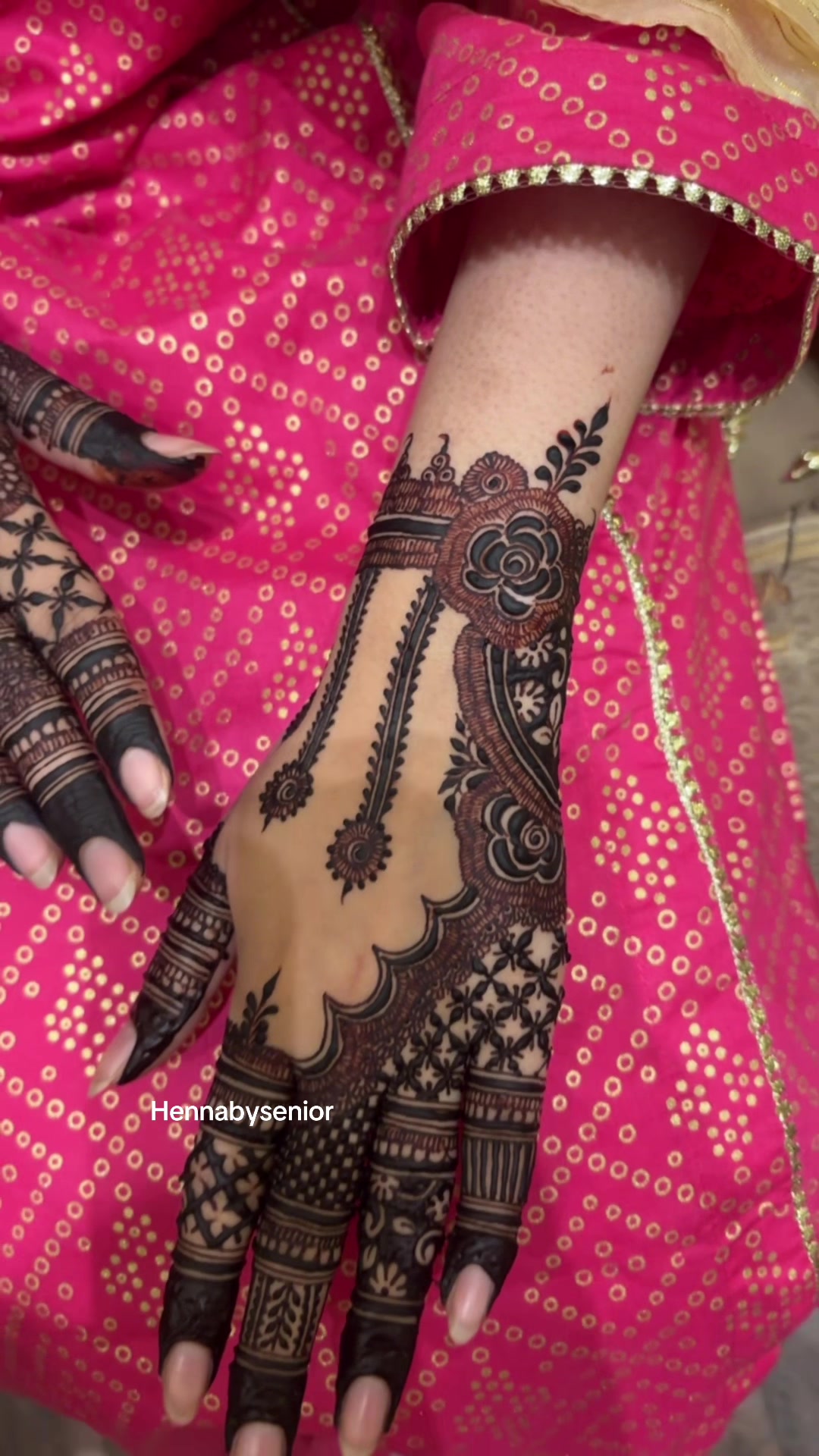 @henna by sana 809