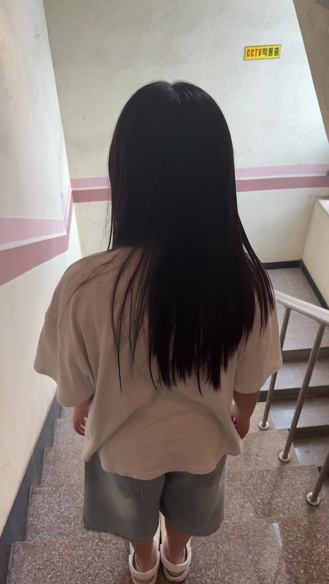 @지유