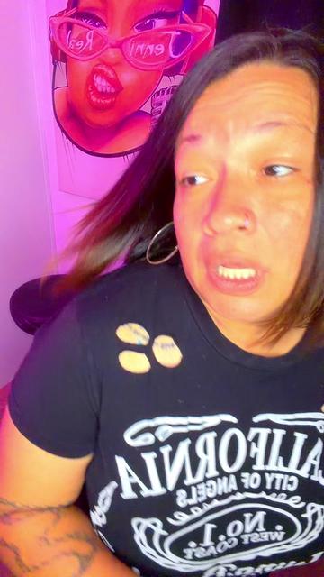 @The Real Jenni Real
