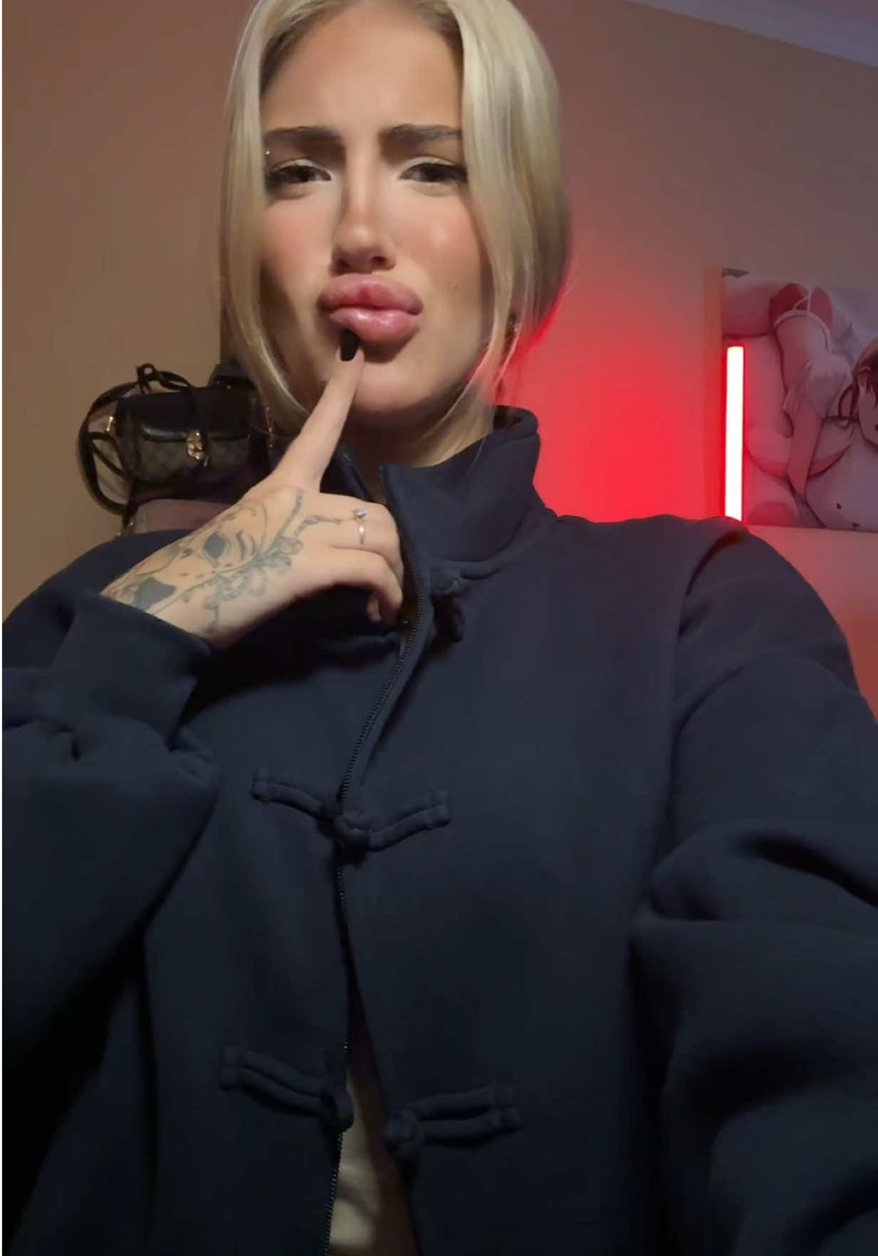 @MEOW