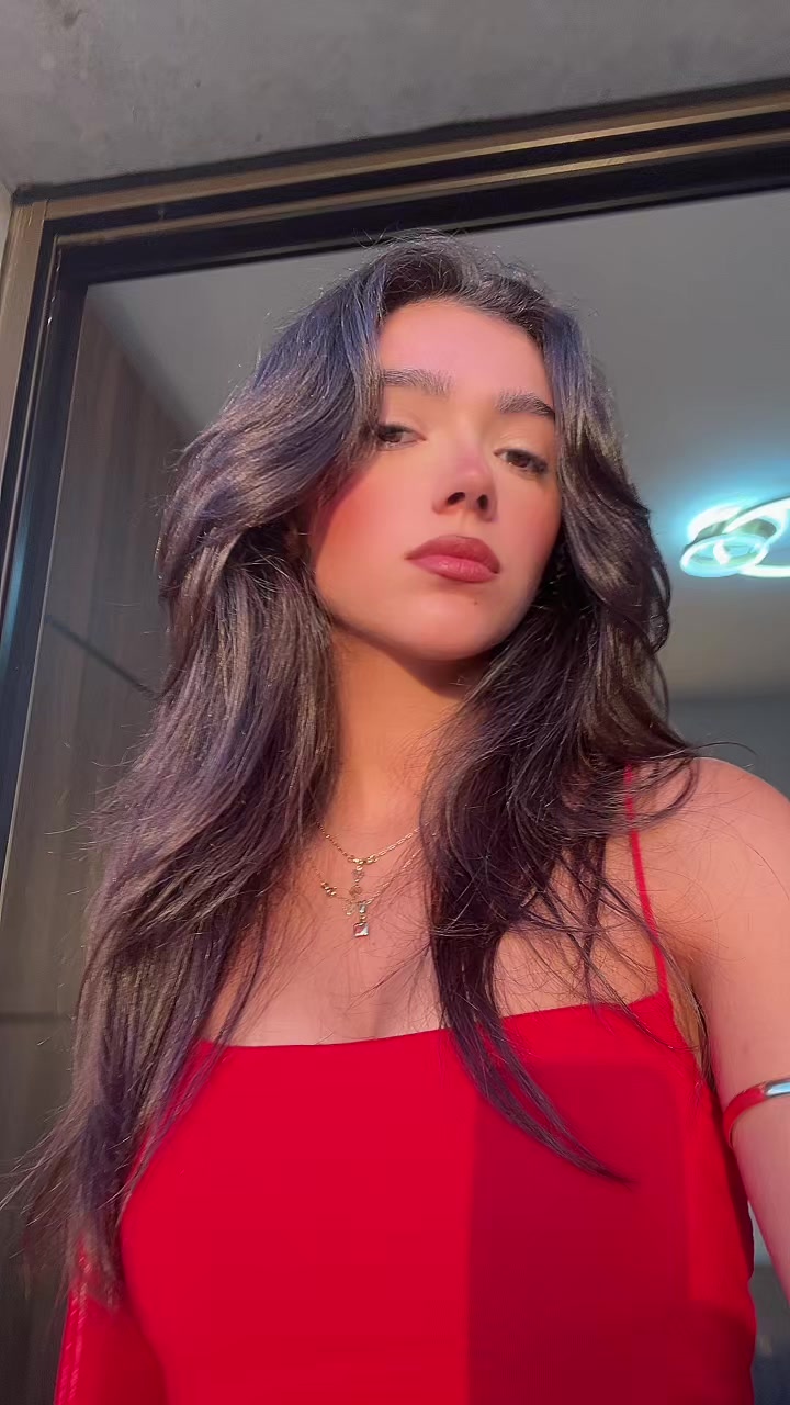 @𝐜 𝐡 𝐫 𝐢 𝐬 𝐭 𝐚