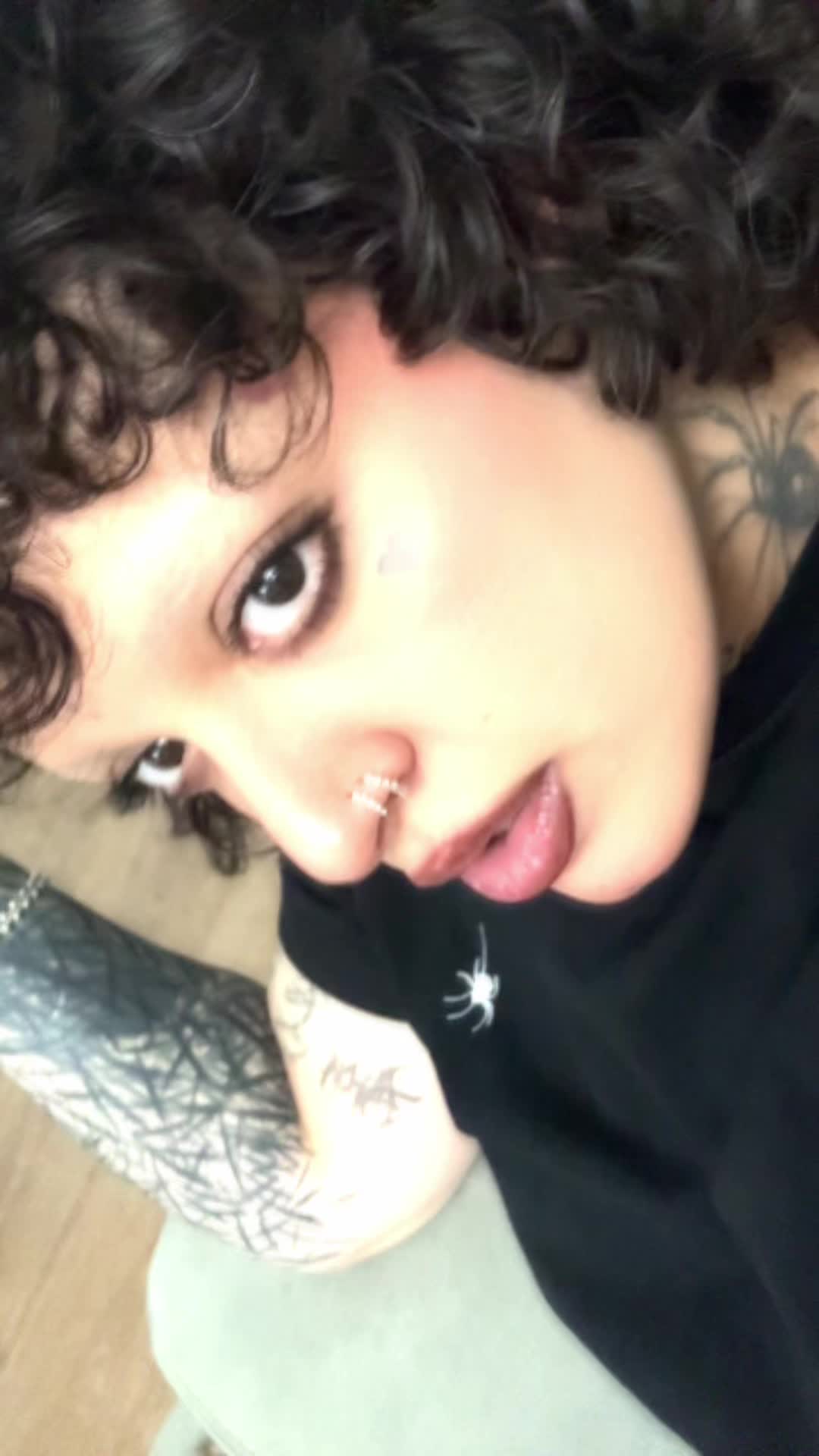 @andia🖤