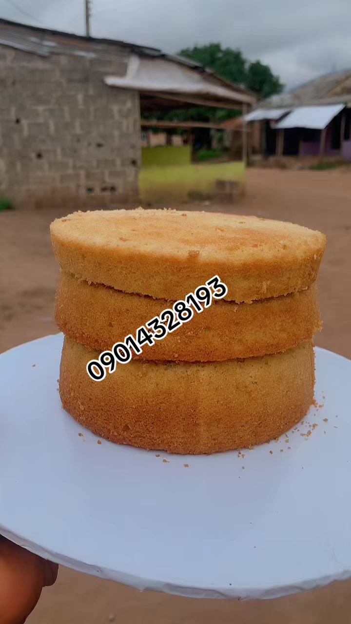 @ANNIE CAKES 🎂 & MORE
