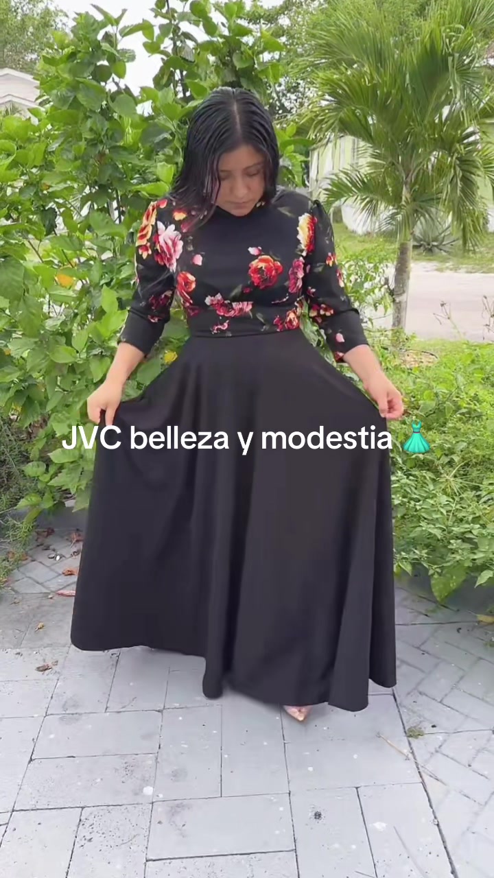 @JVC belleza y modestia 👗😍