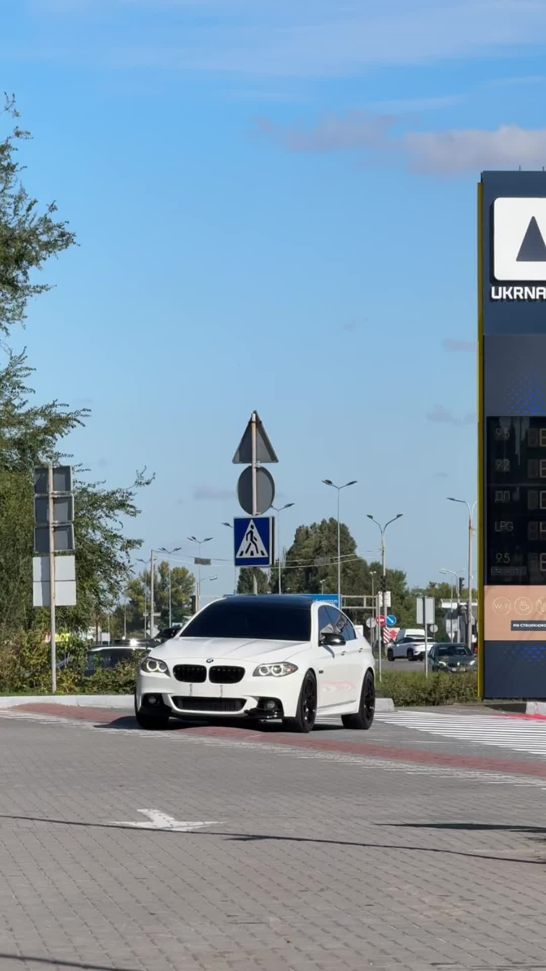 @Caravan_Auto