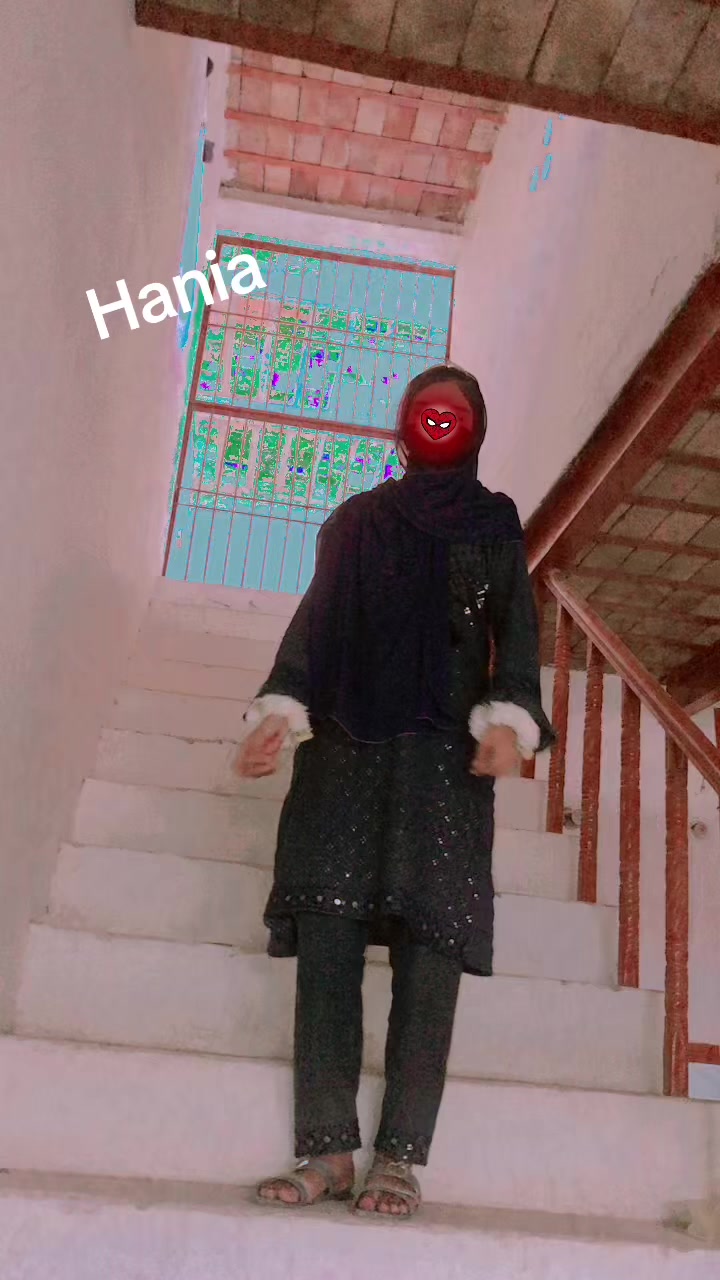 @Hania😎🤗😉