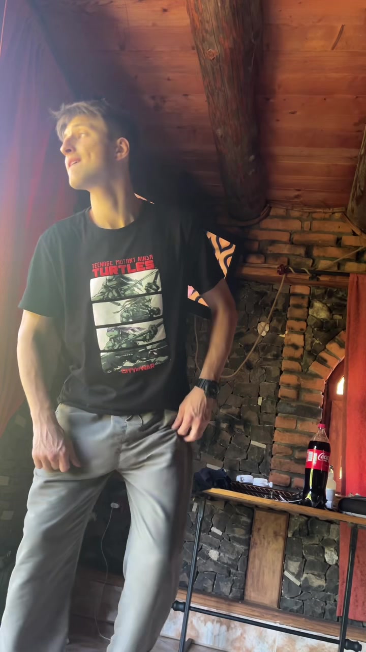 @Саша