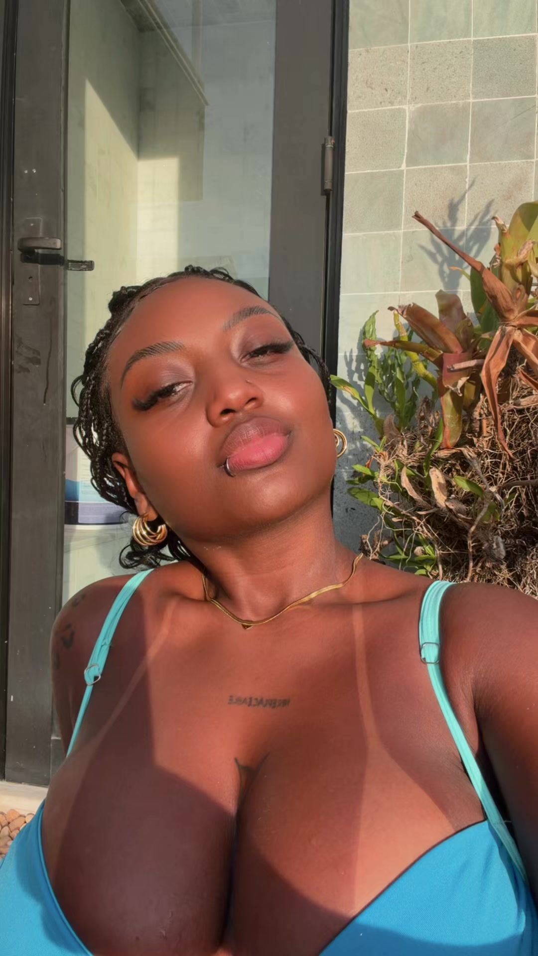 @alanahbombom