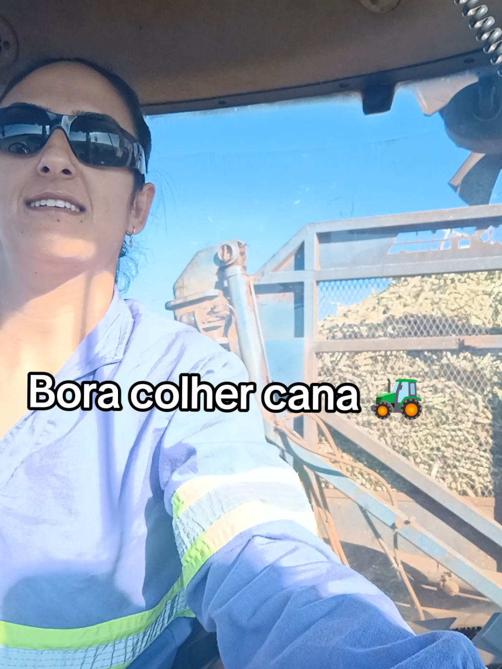 @JuliaHelena
