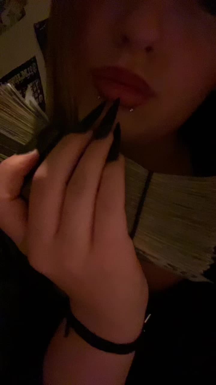 @Ellie