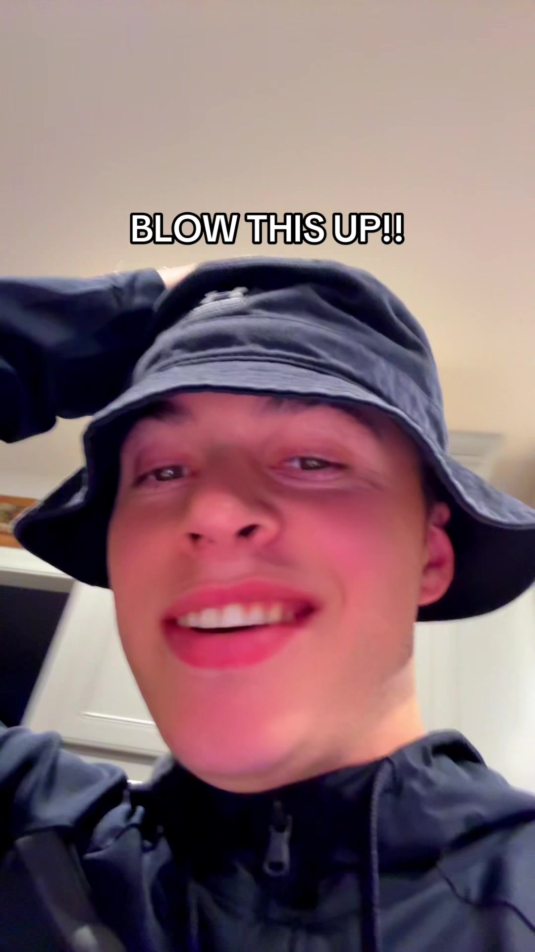 @D o m i n i c