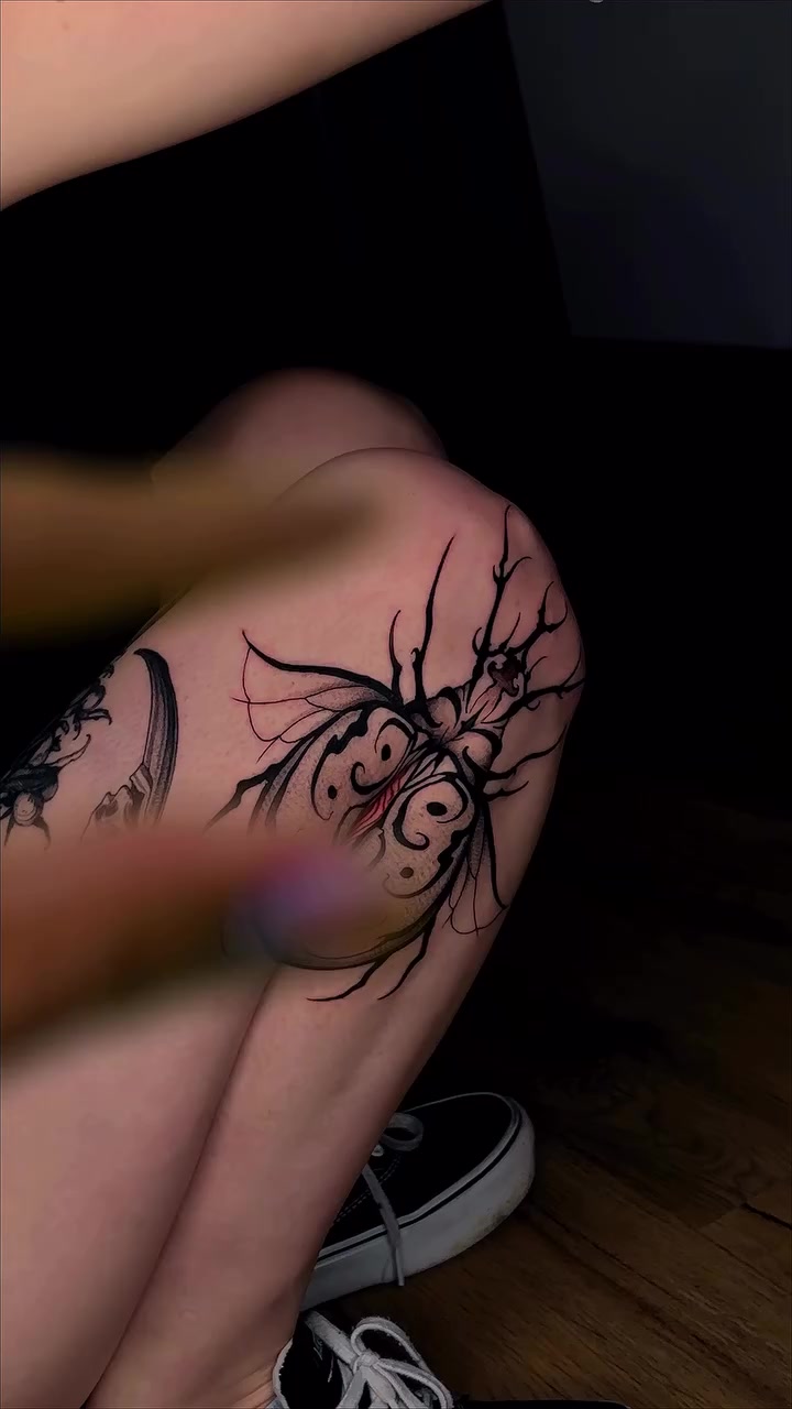 @ARMAGEDDOM TATTOO