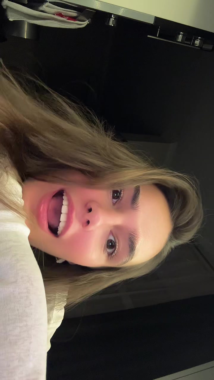 @энни