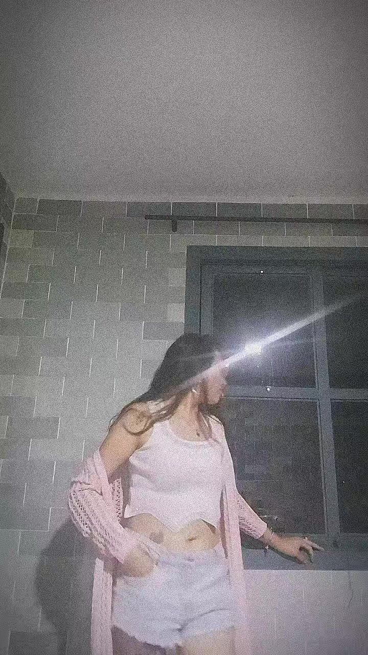 @Jenny Pinz&oacute;n