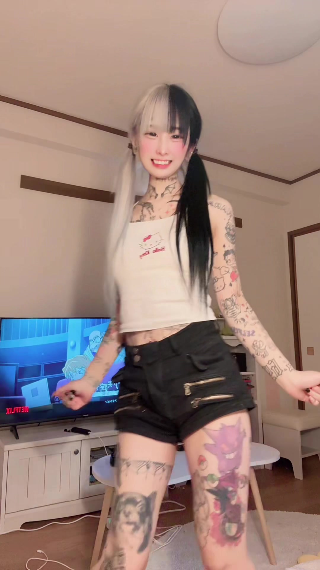 @ひな