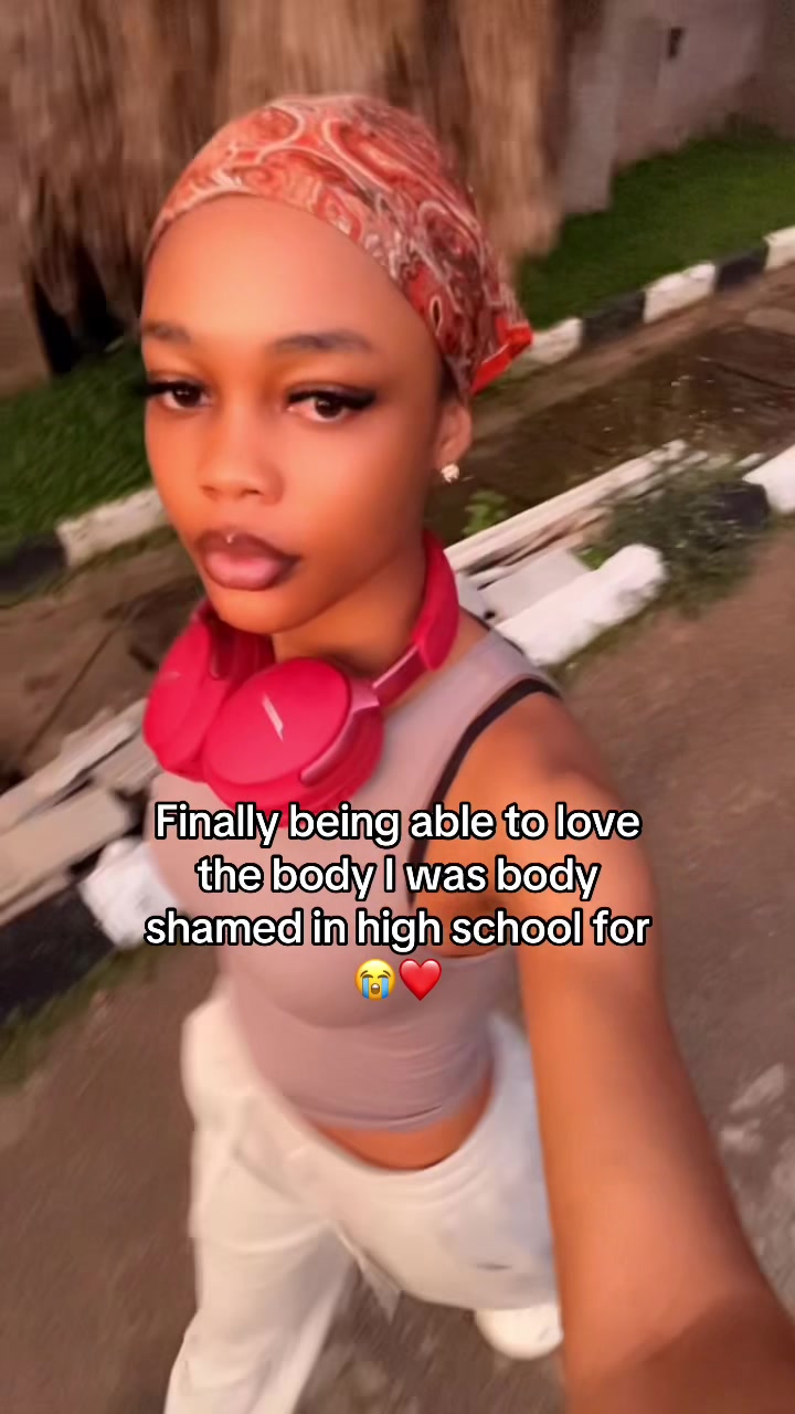 @Favee🦋