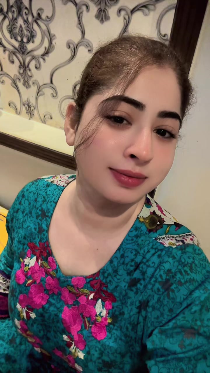 @ملکہ 😍❤️
