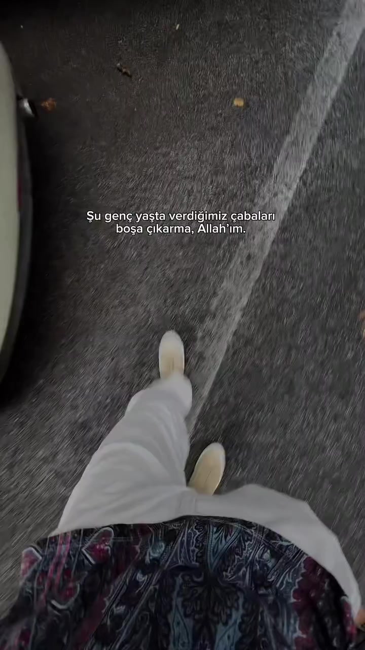 @꧁.𝑒𝑠.𝑙𝑎𝑣𝑖𝑛𝑖𝑎꧂