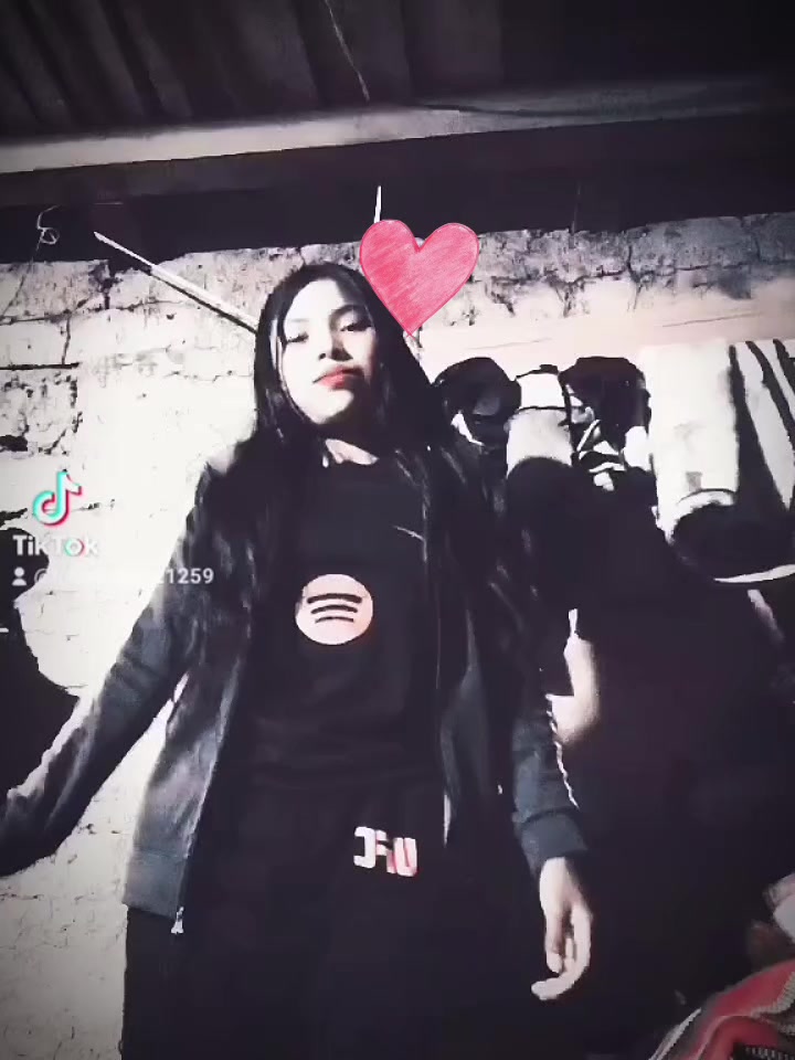 @Lili Perez