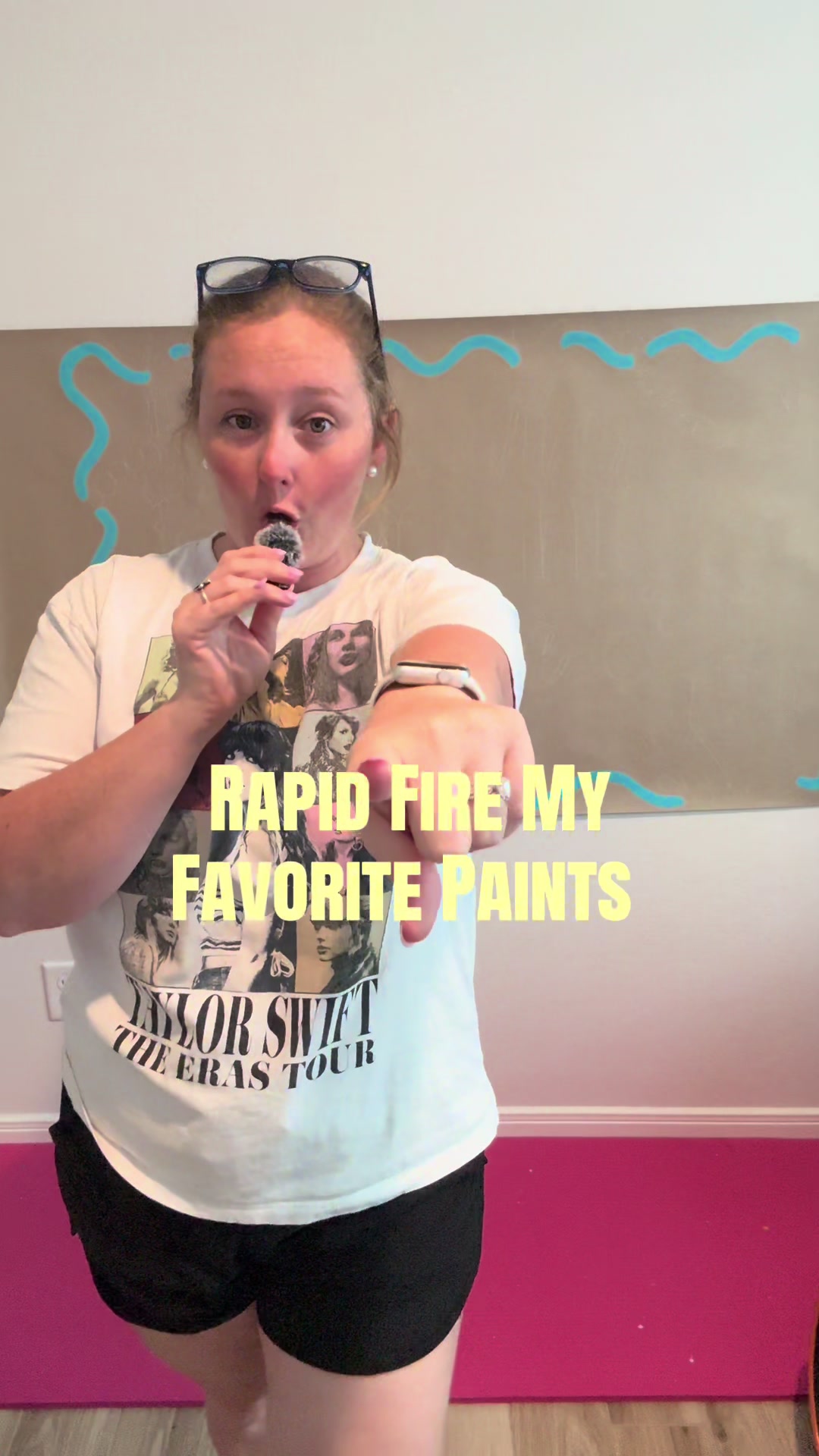 @Lindsey | Banner Artist & Mom