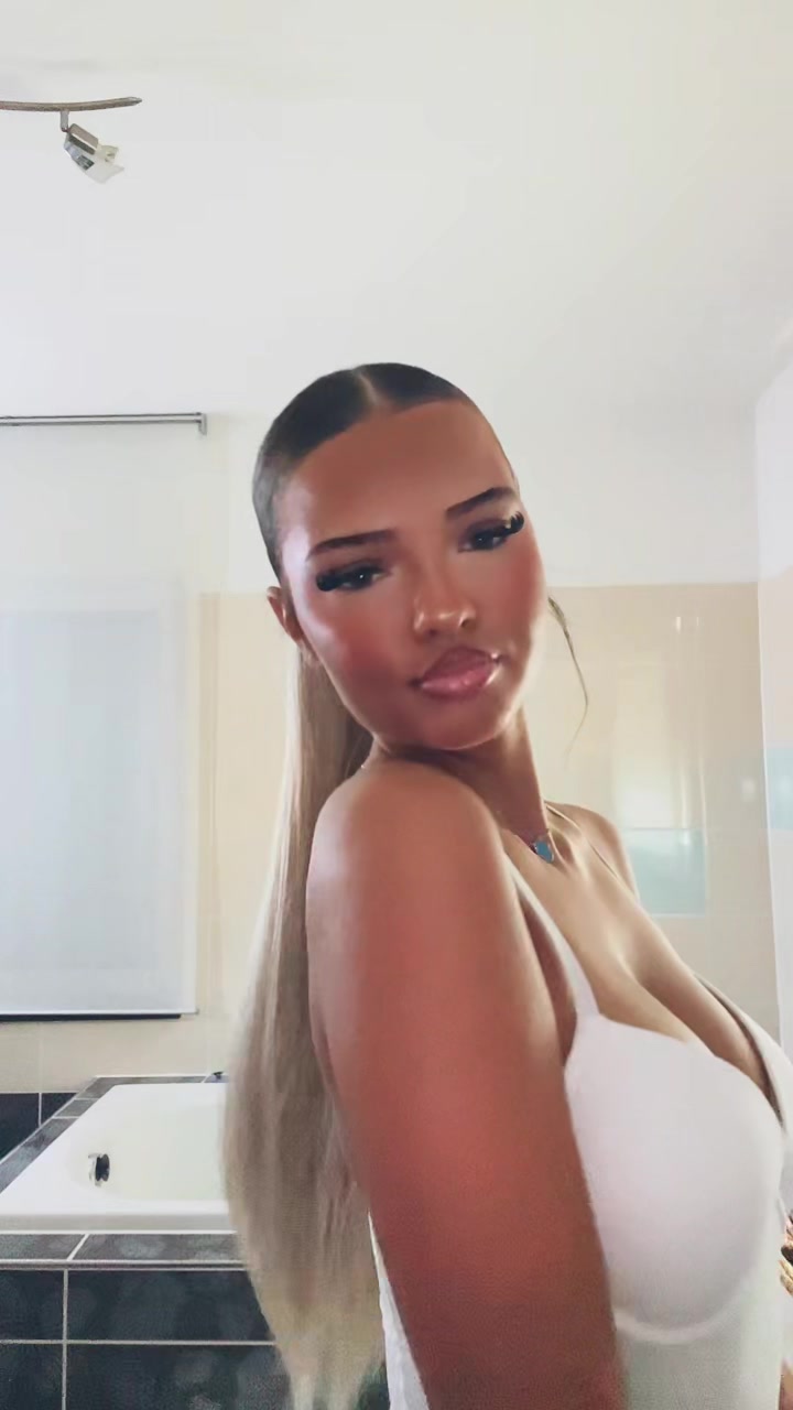 @emilyemnn