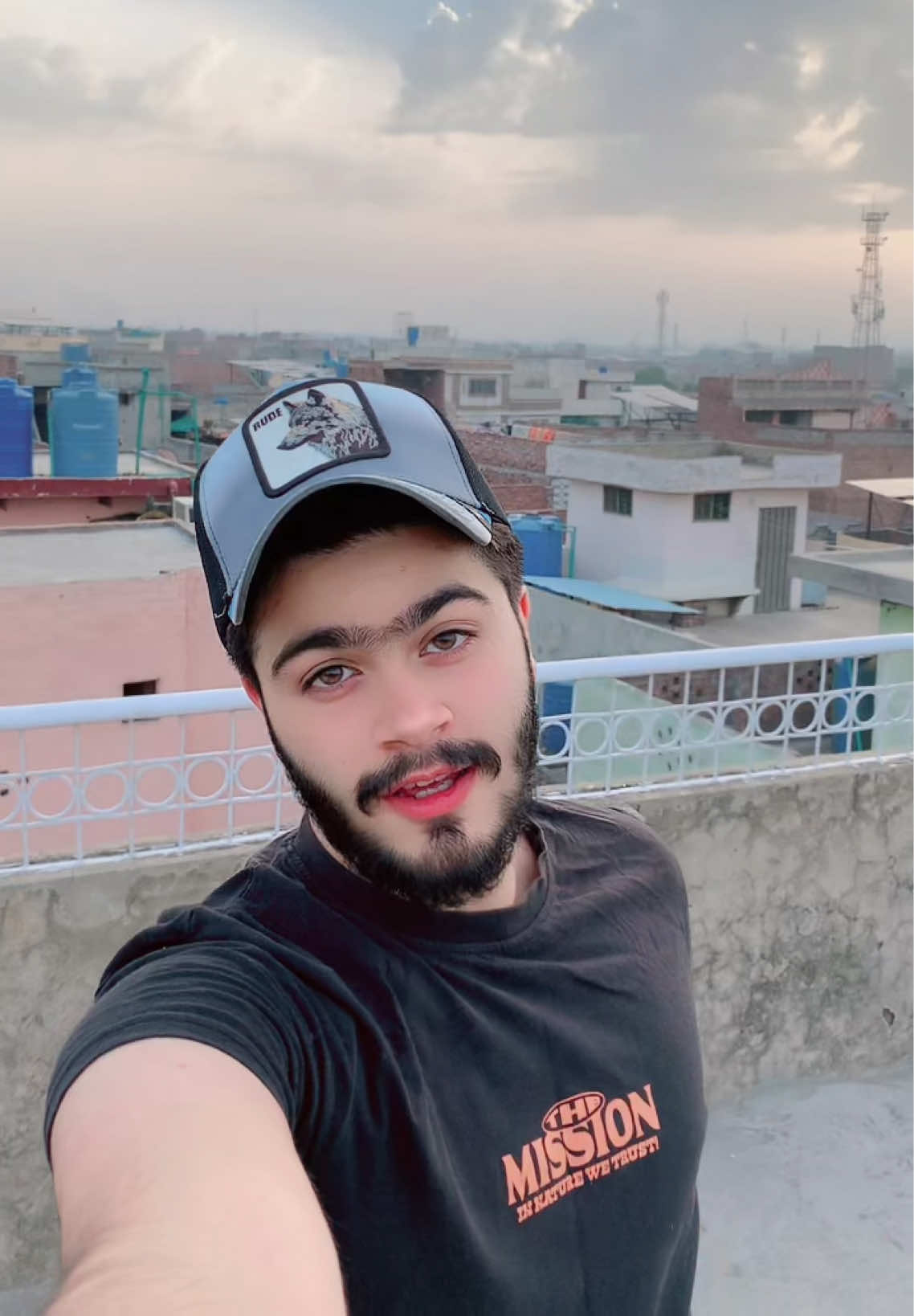 @🦅 فخرے فاروق گنج ✨