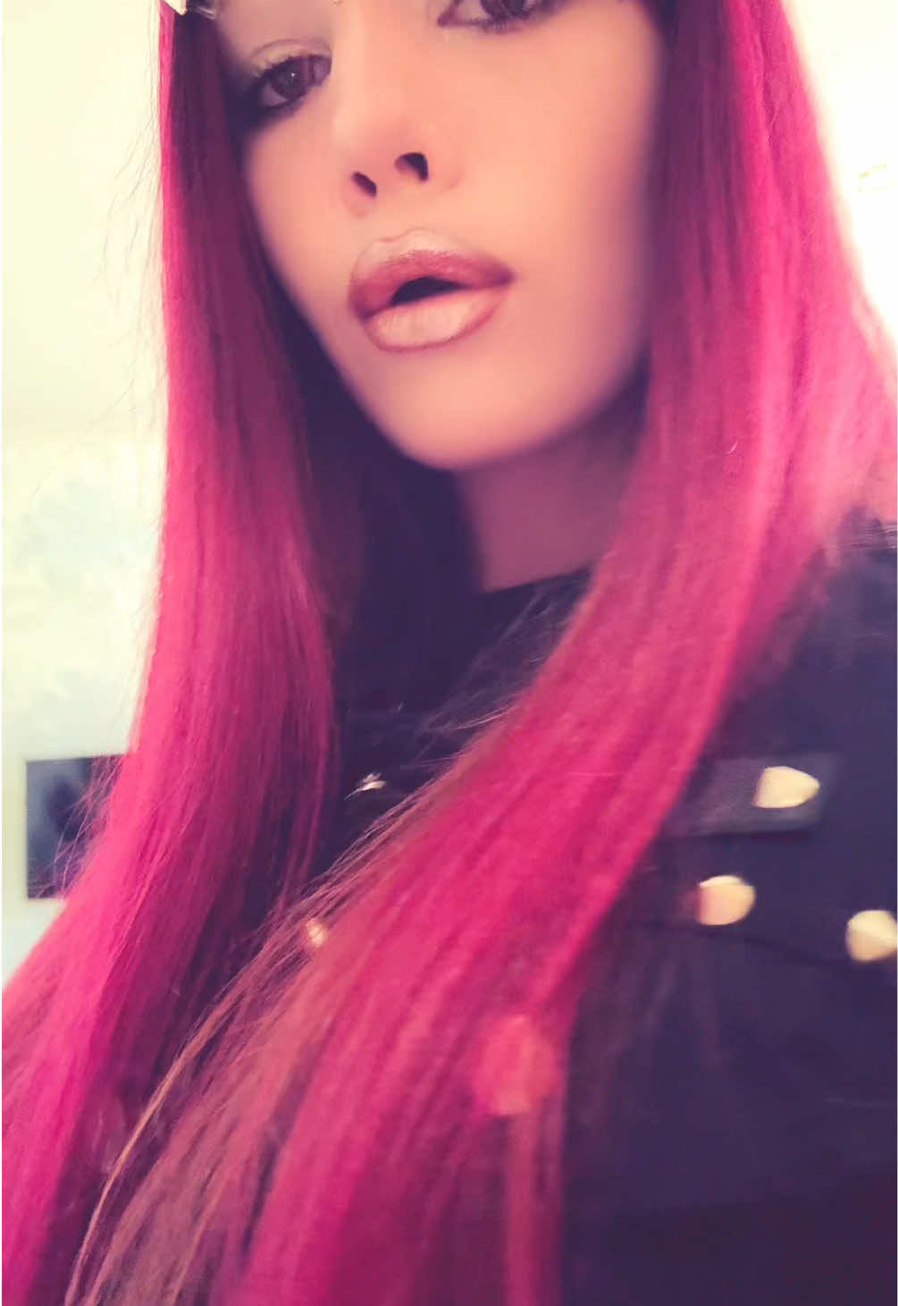 @why¿doesn’tthisbitchloveme<3