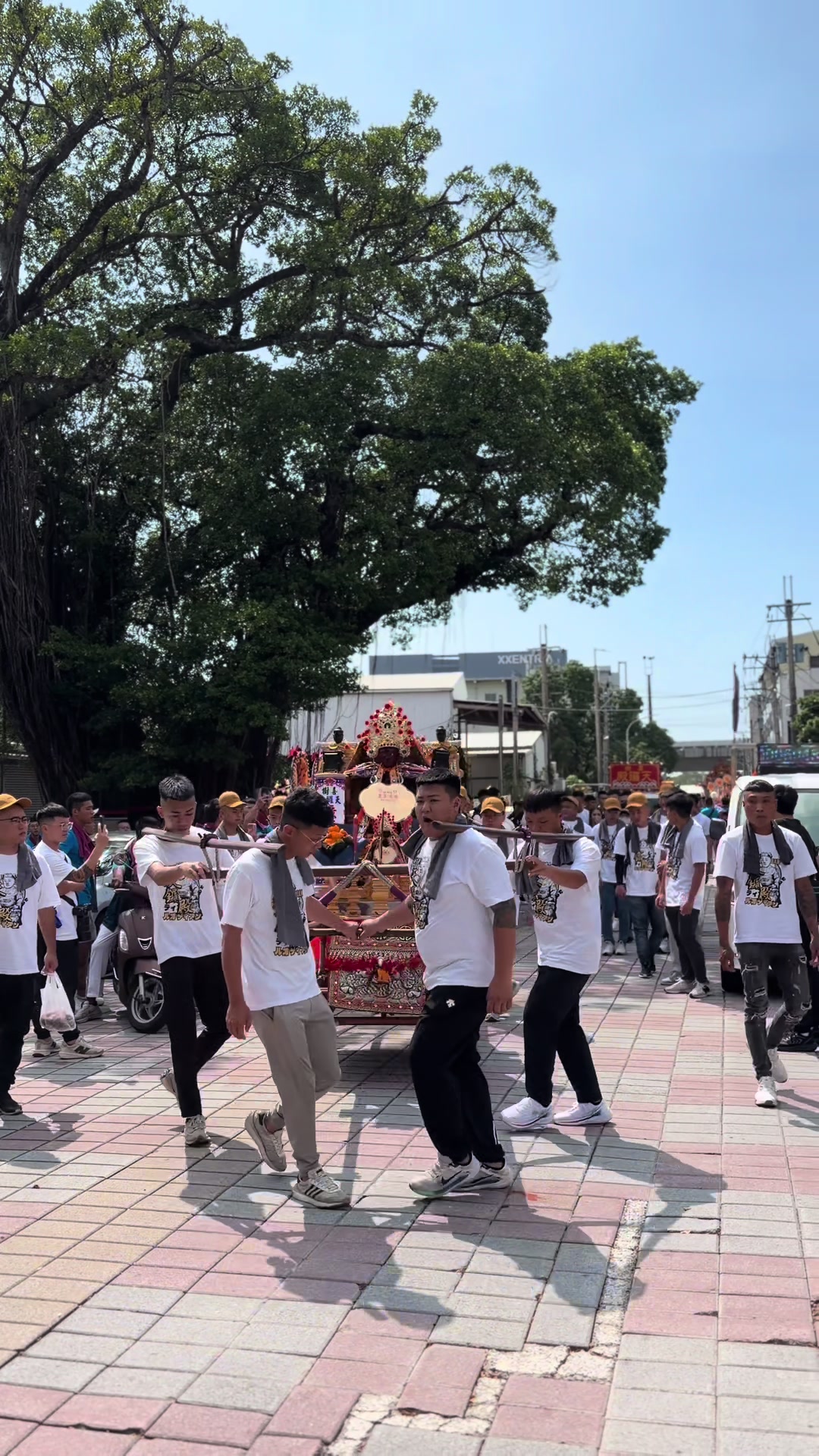 @🐔雞哥🦄 |不專業廟會拍攝