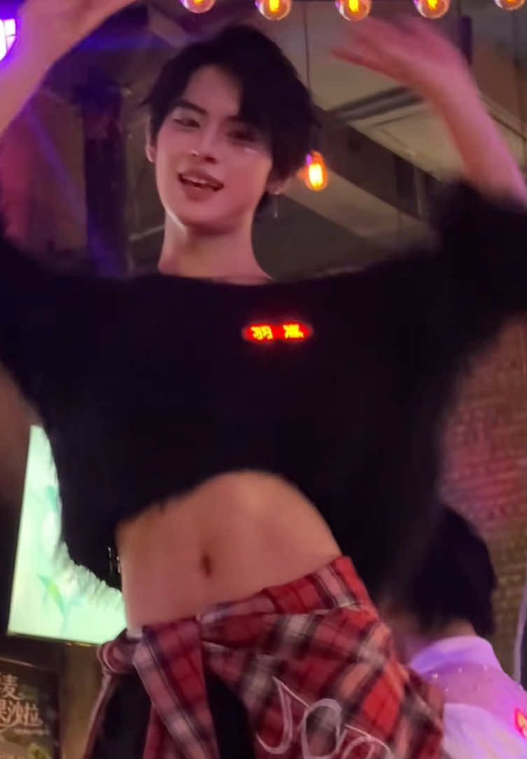 @CHHBHB