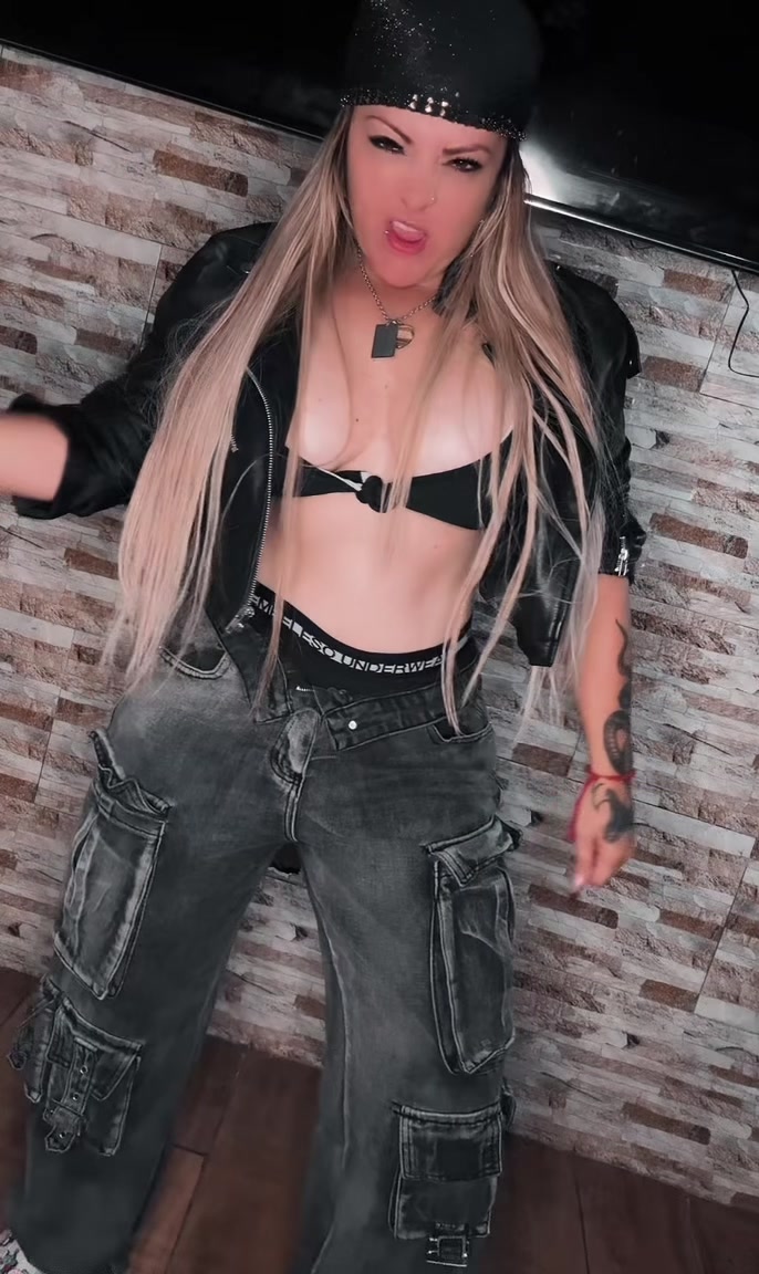 @Mau zumbao🖤🐼🖤🐧