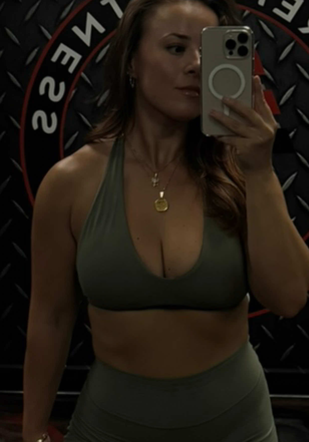 @Klarisa K