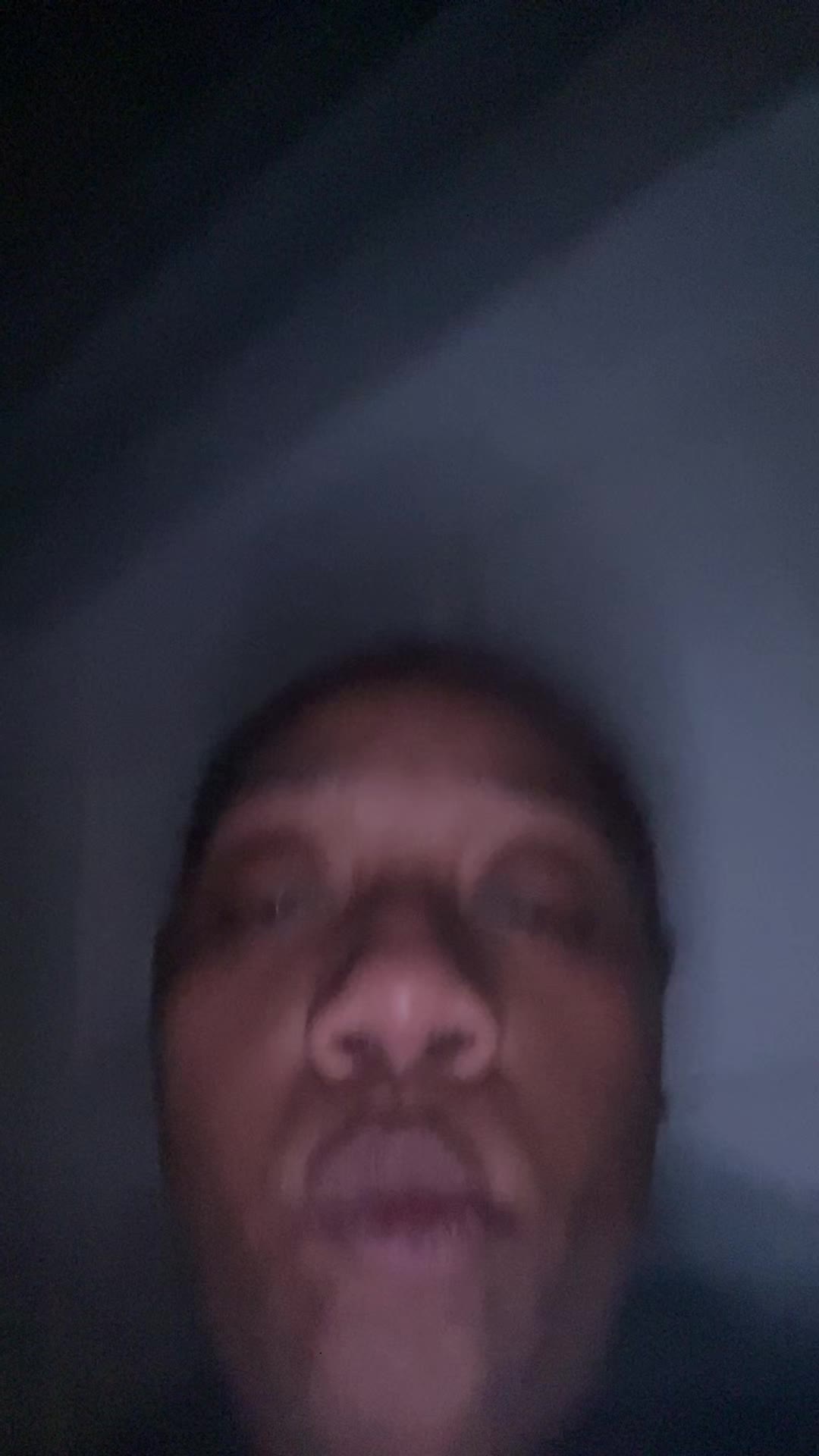 @Dee_nuggss