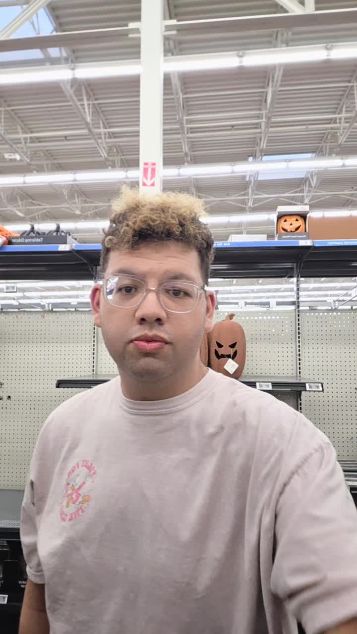 @🦋