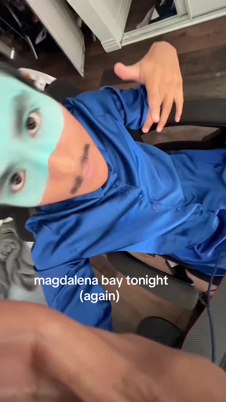@groovyalex