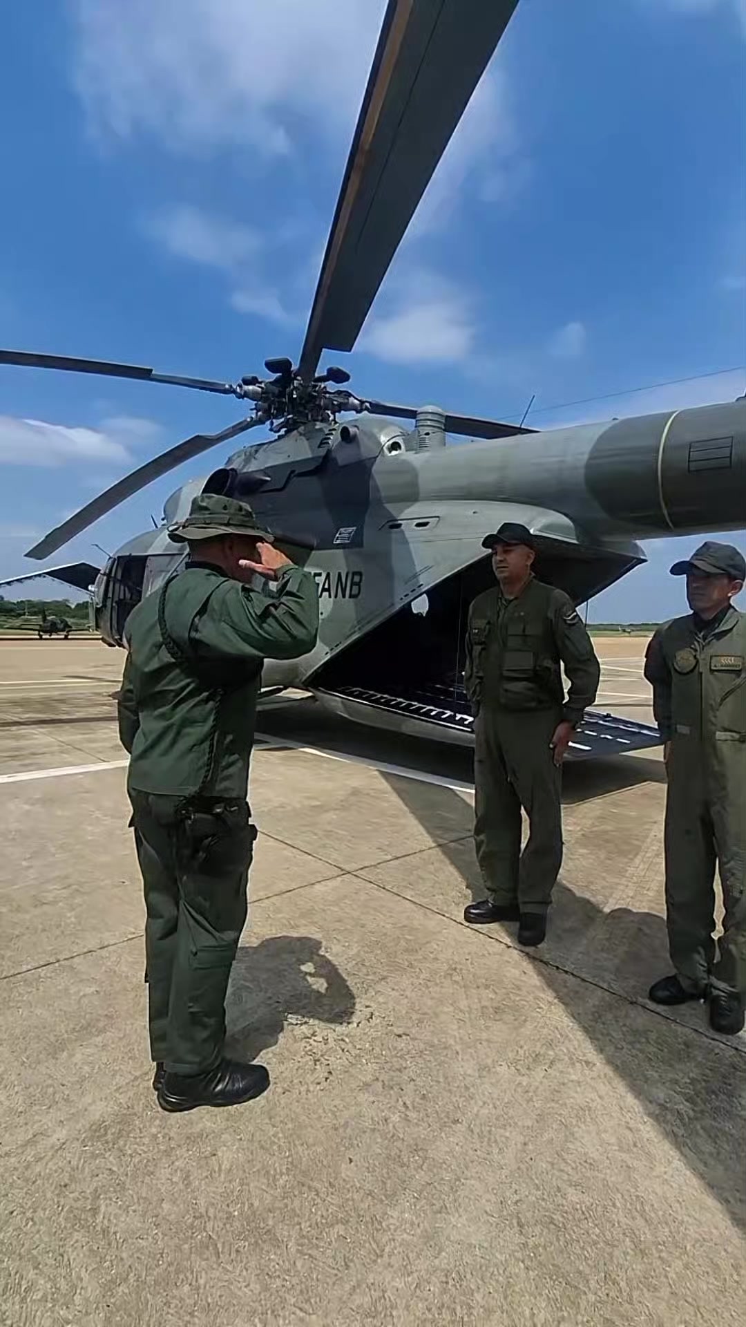 @EjercitoBolivariano