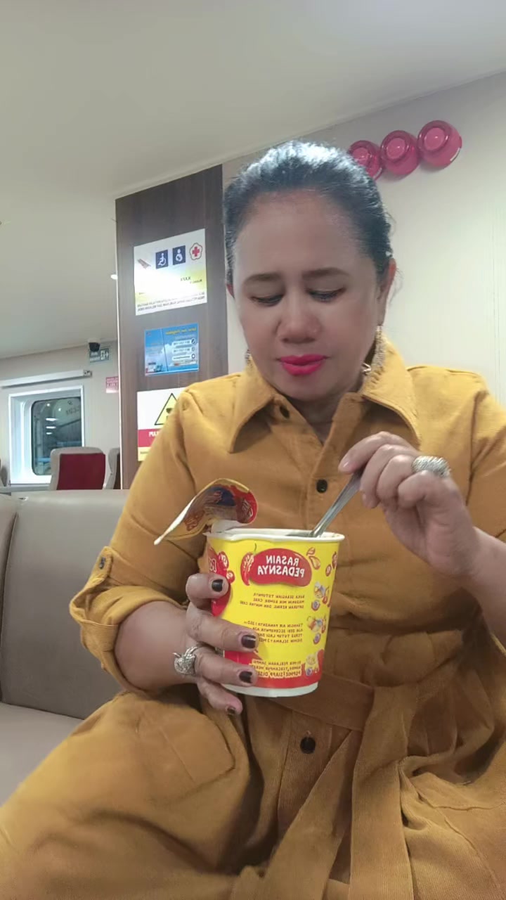 @Esna janda cantik ✨🥰